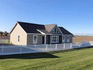 Jacob's Creek Model