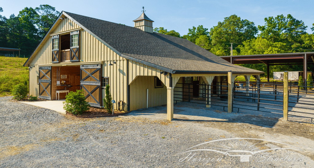 Center Aisle Horse Barns