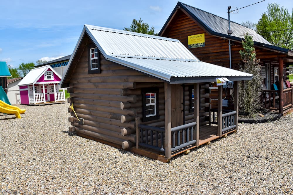 Weekend Getaway Playhouse Log Cabin