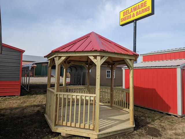 OCTAGON GAZEBO