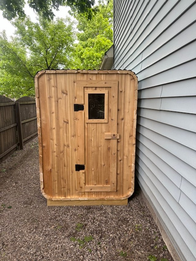 Two-Person Cube Sauna