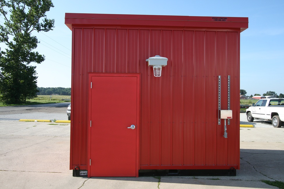 Shower/Locker Rooms