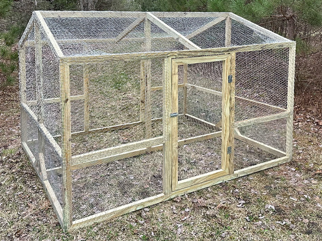 run/pen with 6’ gable ridge design fully wrapped in 1” hex galvanized poultry wire & 1/2" hardware cloth