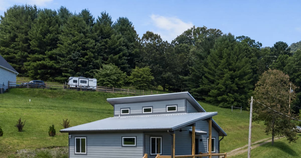 Single Level Cottage, 2 Bed