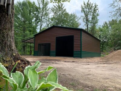 B-07: 42x40x12 Metal Barn w/ Lean-To