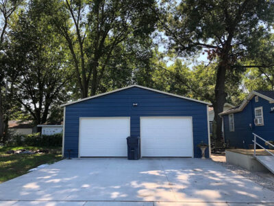 G-13: 26x25x9 Steel Garage