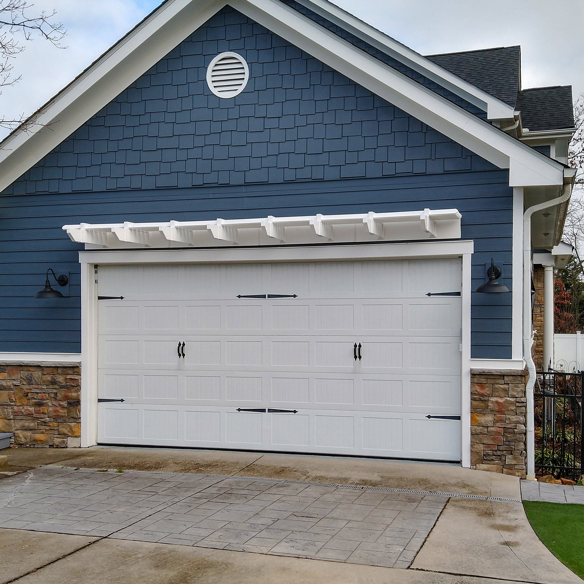 Eyebrow 2×16 Pergola