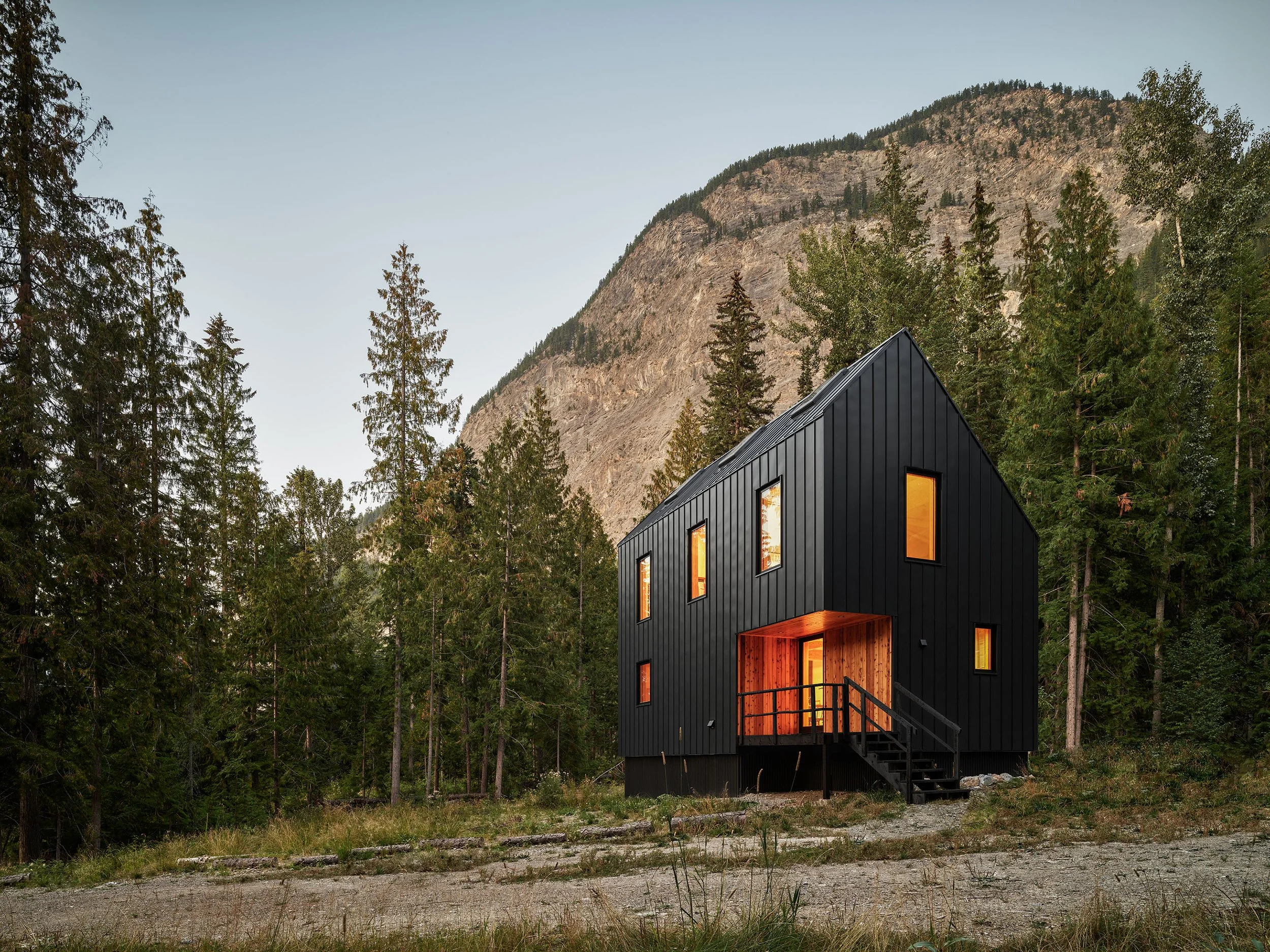 System 02 Two-Storey Cabin thumbnail 3