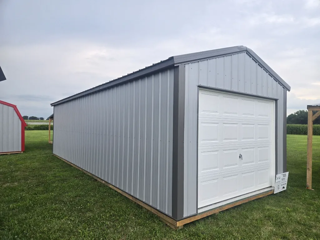 High Wall Garage 12x32