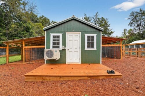 *USED* 12×36 20-Box Kennel – White Metal Roof – Located in Knoxville, TN