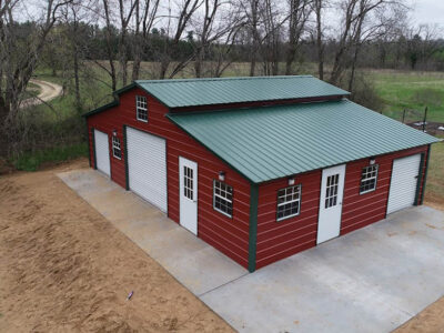 B-08: 36x25x11 Steel Barn w/ 2 Lean-tos